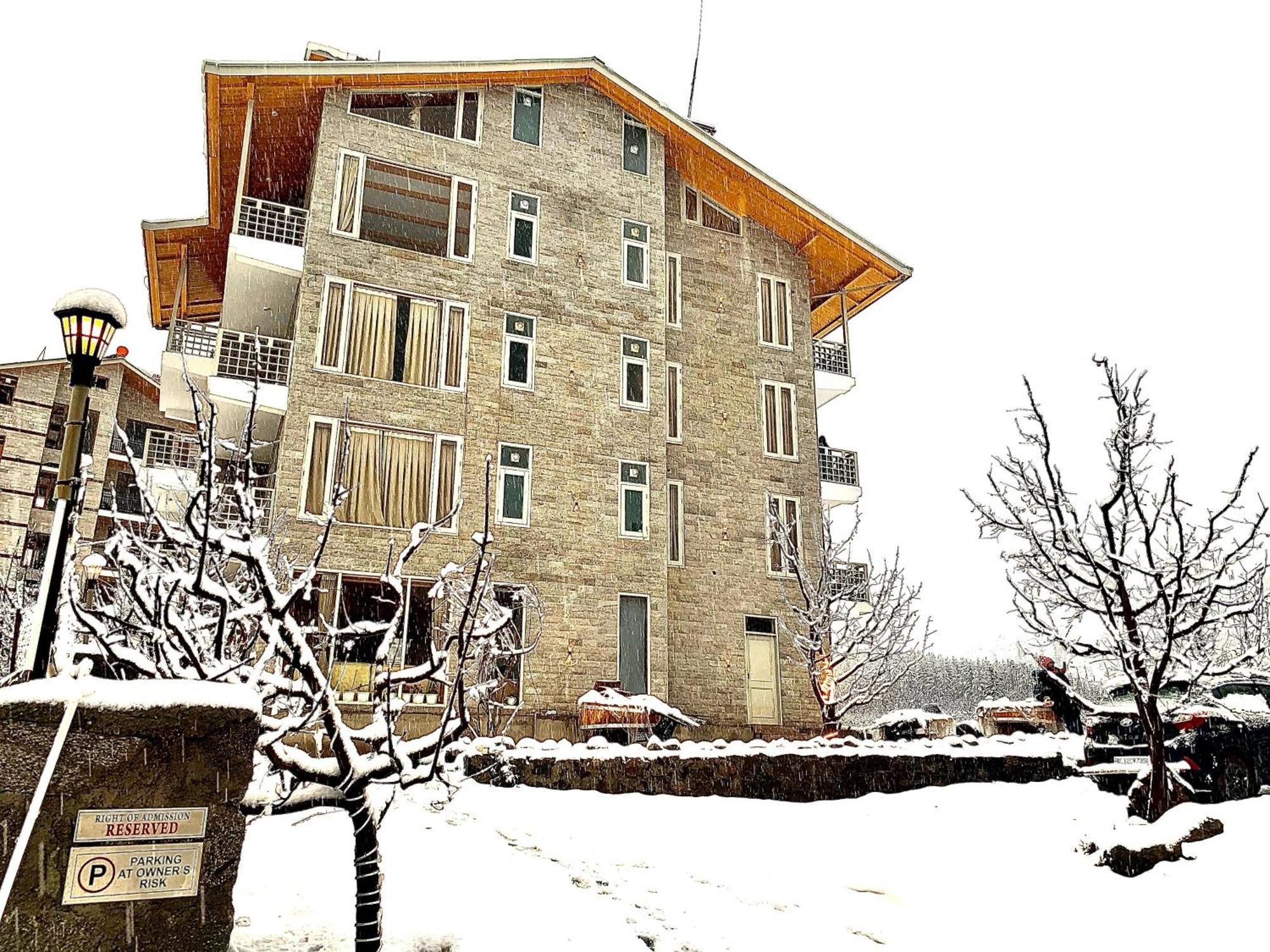 La Aero Resort Home In Snow Mountains Manāli Extérieur photo